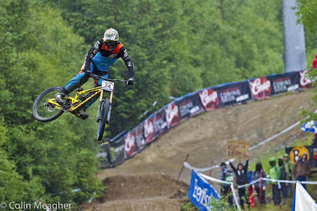 Brendog getting whipped out during the am practice session.