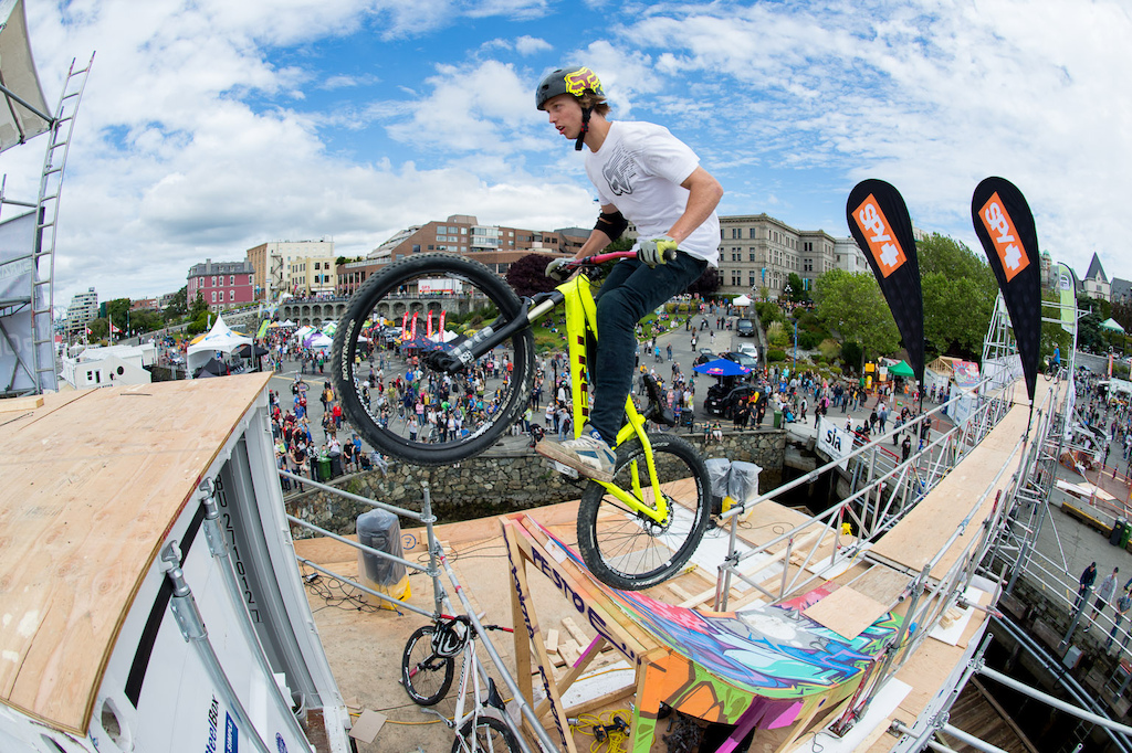 Jumpship 2012