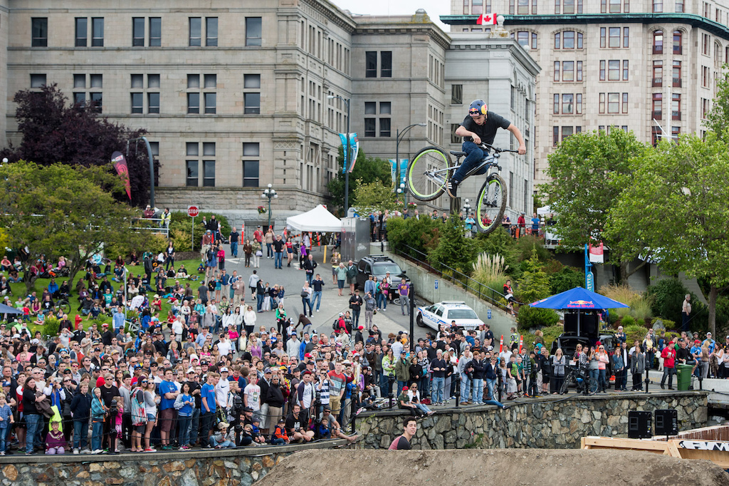 Jumpship 2012