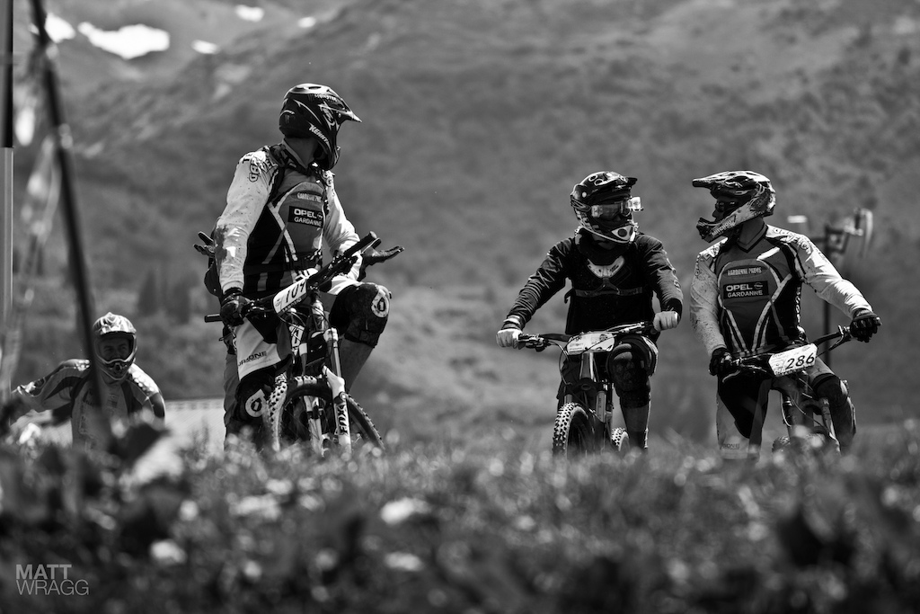 Chilling at the top between race runs.