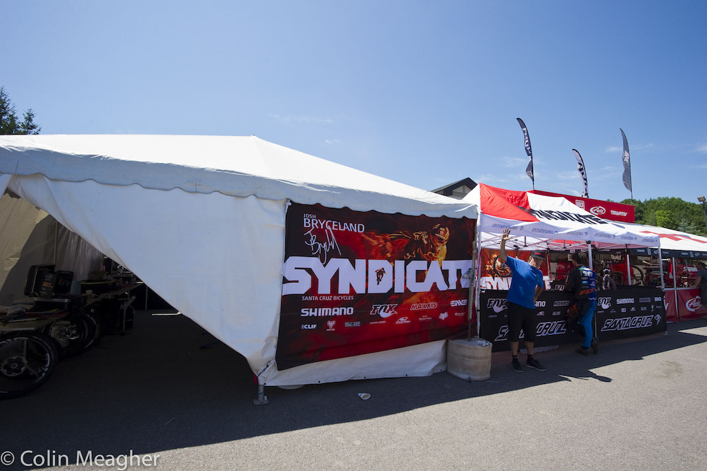 Evidently the Syndicate rig has been located. Dougie Fresh giving the high sign...