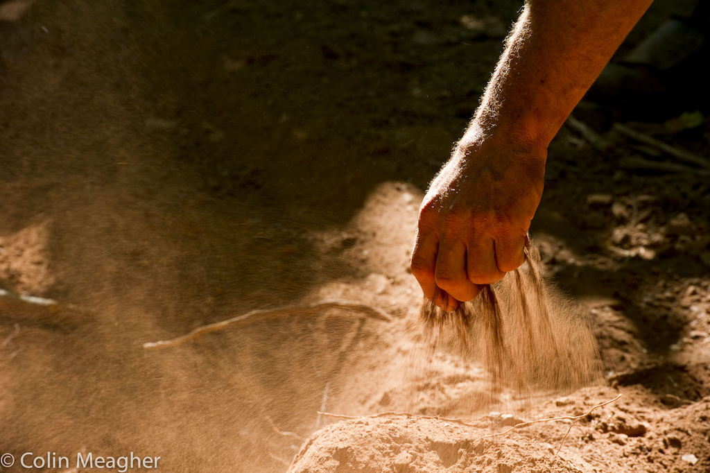 Loose. That t the one word Chris Kovarik had to describe Windham s parched track conditions...