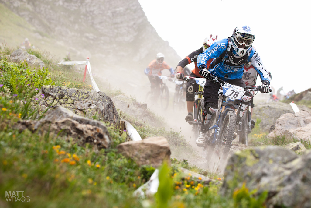 Don Bruno leading a traffic jam into the rocks.