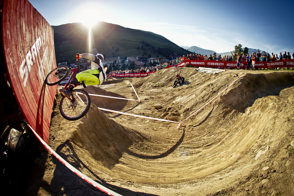 Here at Crankworx Les Deux Alpes and day 4 saw this banger new event called SRAM Speed and Style where it pitted two riders against each other in a dual slalom like race but with jumps where they can gain them time. Cam Zink here taking the overall win and a great kick off to Crankworx Europe - Laurence CE - www.laurence-ce.com