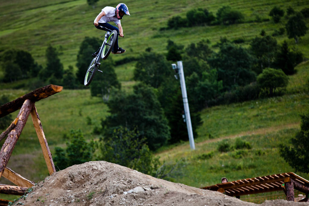 Anthony Messere no foot can off the skinny. Wonder if he s got anything new in his bag of tricks He recently was seen landing 720 s wonder when he ll debut that