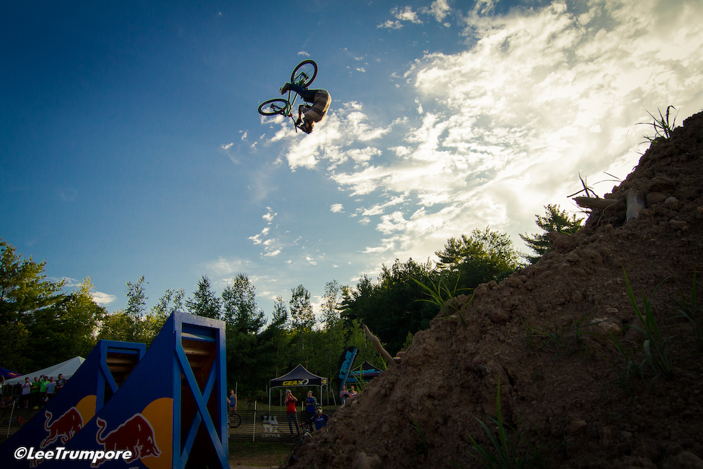 van Steenbergen threw down a huge front flip bar spin TWICE for 2nd place in the best place competition.