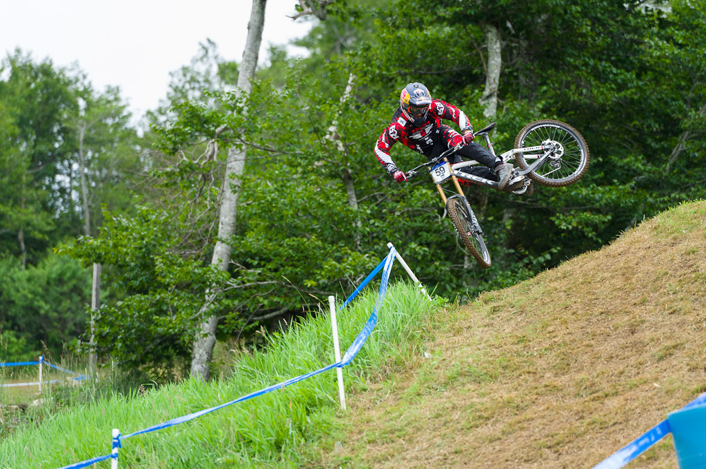 Gwin whipping hard over the hip. You can pretty much guarantee he won t be doing this on Sunday.