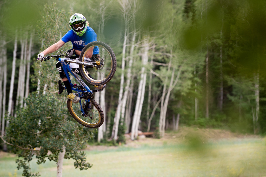 Kelly Mcgarry flat out on the 2013 Diamondback Scapegoat