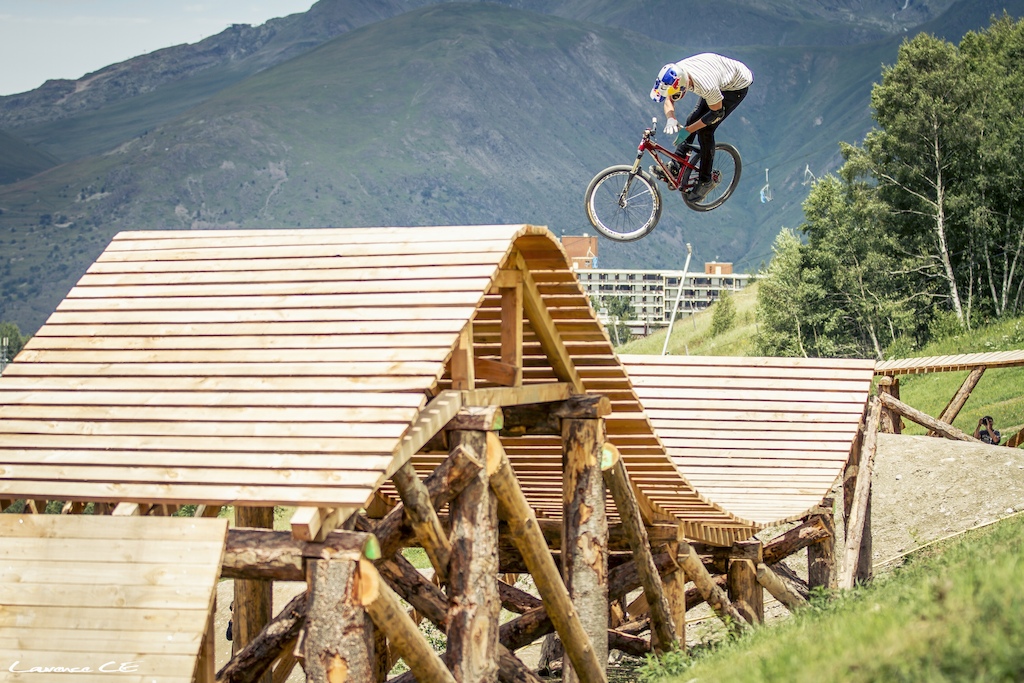 360 bars all day long for Soderstrom - Laurence CE - www.laurence-ce.com
