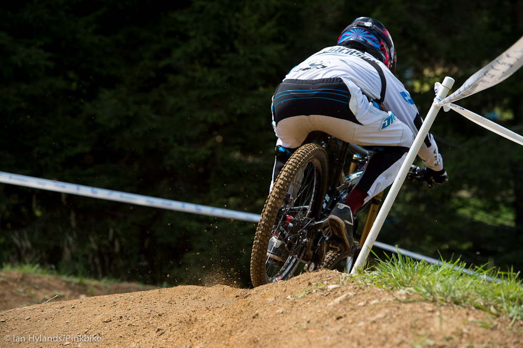 Eliot Jackson crashed in qualifying and started mid pack in the final. His run put in the hot seat up until Neko Mulally came down he ended up in third overall behind Neko and Gwin.