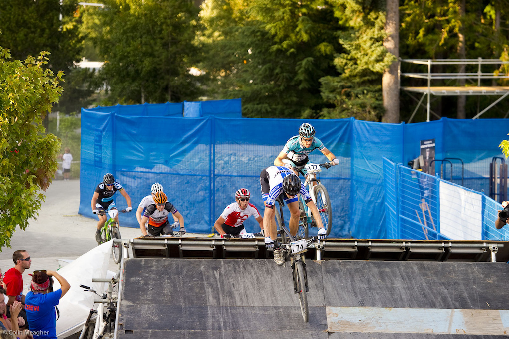 But then Giant Factory Racing s Carl Decker took over and started putting the screws to the field.