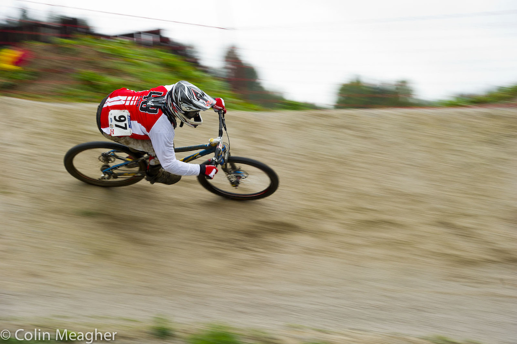 One rider who didn t case the big double was David Graf. The Swiss rider drilled the 4X course taking the pole position over Slavik by a mere .006 seconds.