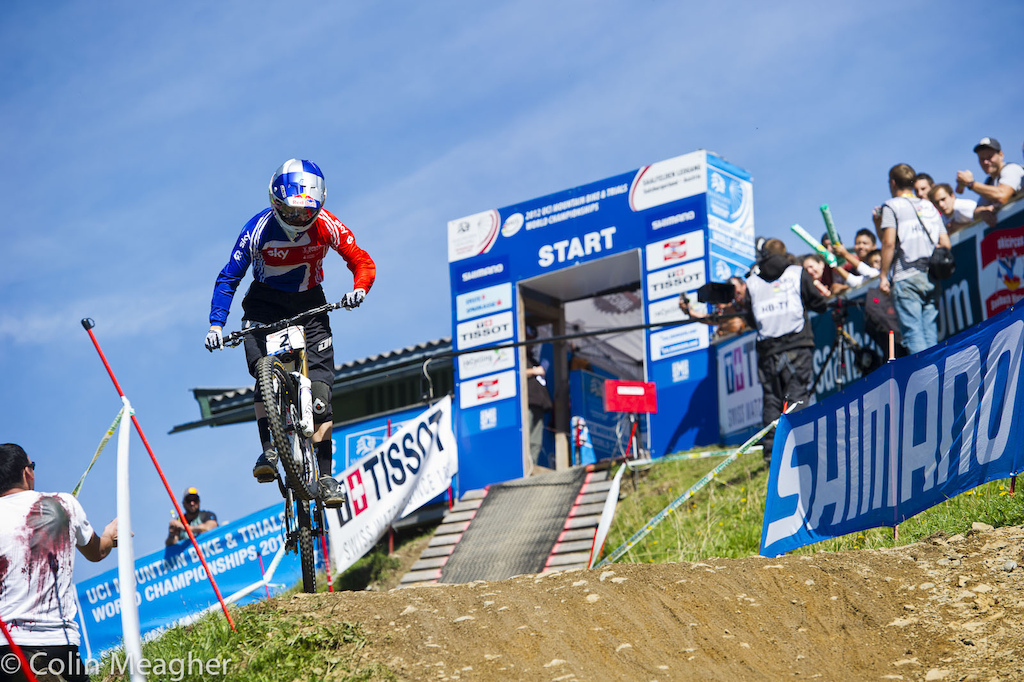 A fair number of riders and wrenches speculated that Rachel s back troubles and her rolling the start in timed training yesterday was nothing more than a mind game she was playing on the competition. Wonder no longer 5.894 and off the podium on a course that suited her to a T .