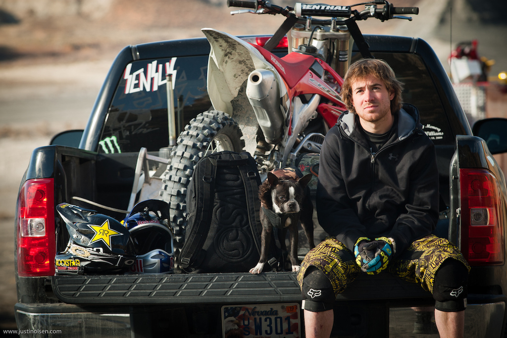 Once the initial building is done there is a lot of set up time getting all the cameras ready. Especially when dollies and big crane jibs are involved. Kurt Sorge and Bravo spend some quality time together while watching the set-up circus come to town.