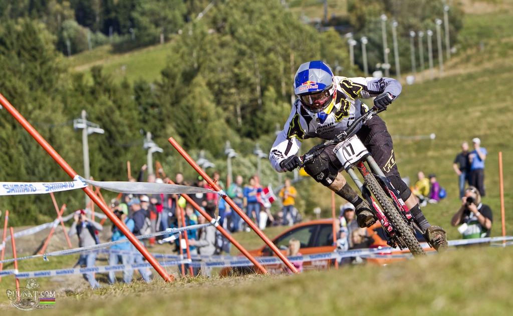 nick beer finished 5th tp make it 3 devinci riders on the podium....am sure the devinci pr team will be stoked