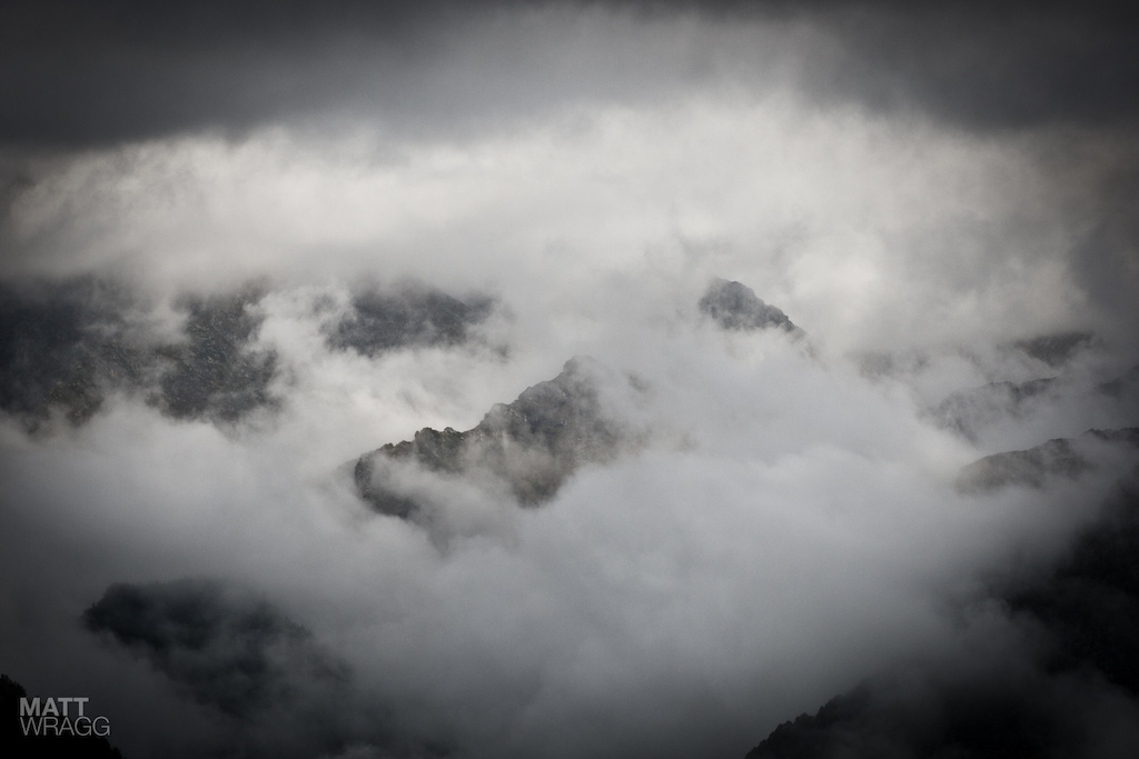 More cloudy mountains.