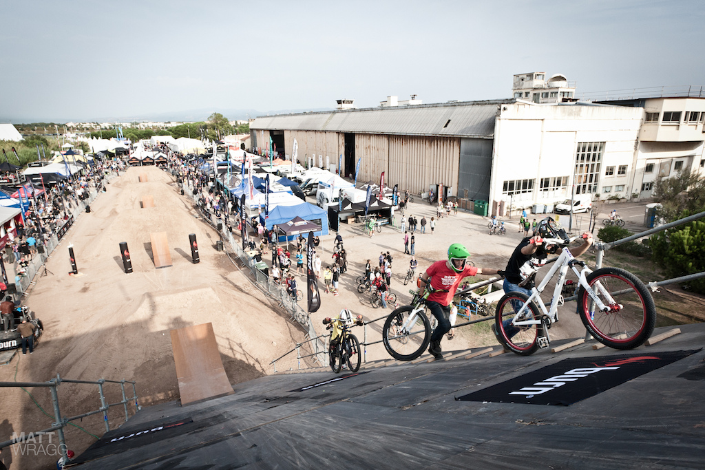 Roc D Azur 2012 dirt jumping.