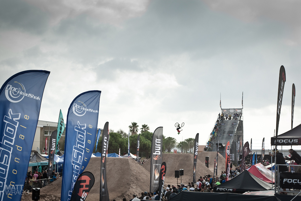 Roc D Azur 2012 dirt jumping.