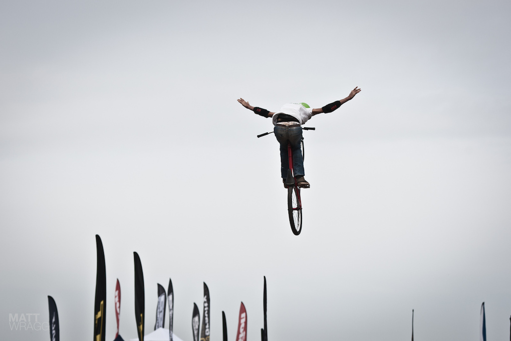 Roc D Azur 2012 dirt jumping.
