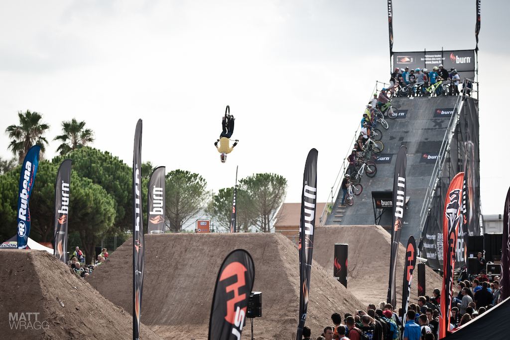 Roc D Azur 2012 dirt jumping.