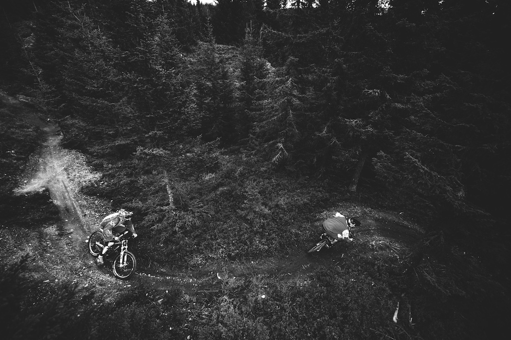 Maurice Pauley amp Trond Hansen ripping some singletrack in Hafjell bikepark.