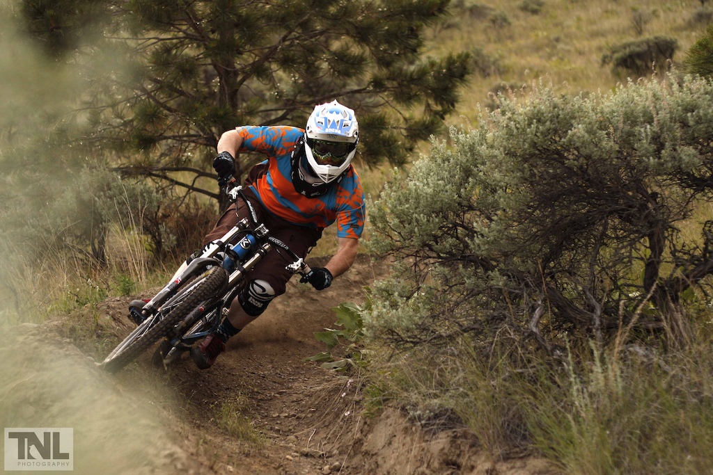 Shredding corners