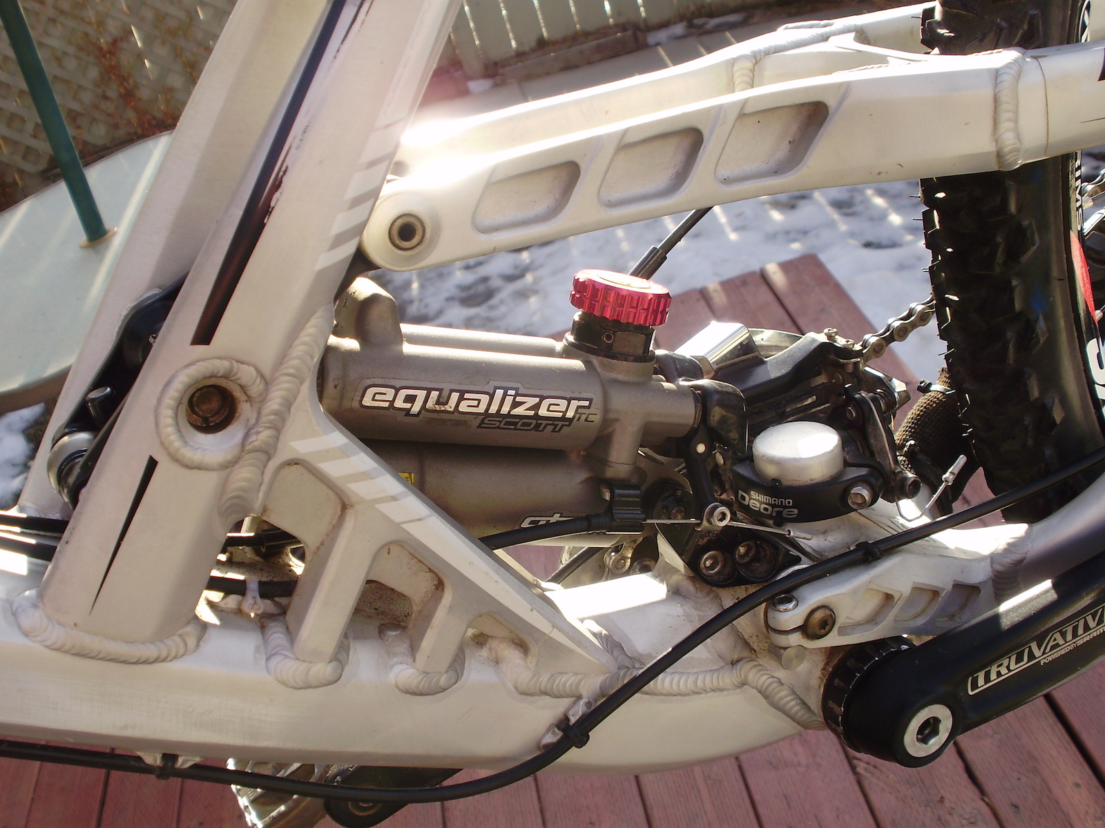 Equalizer TC -- rebuild feb of last year.  Allows you to change rear travel from 6.5" to 3" to fully locked out.
New Main Pivot bearings