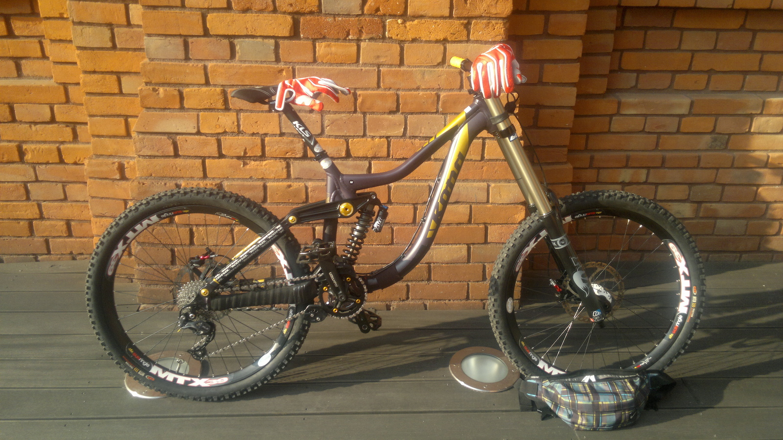 http://gp1.pinkbike.org/p6pb8677422/p5pb8677422.jpg