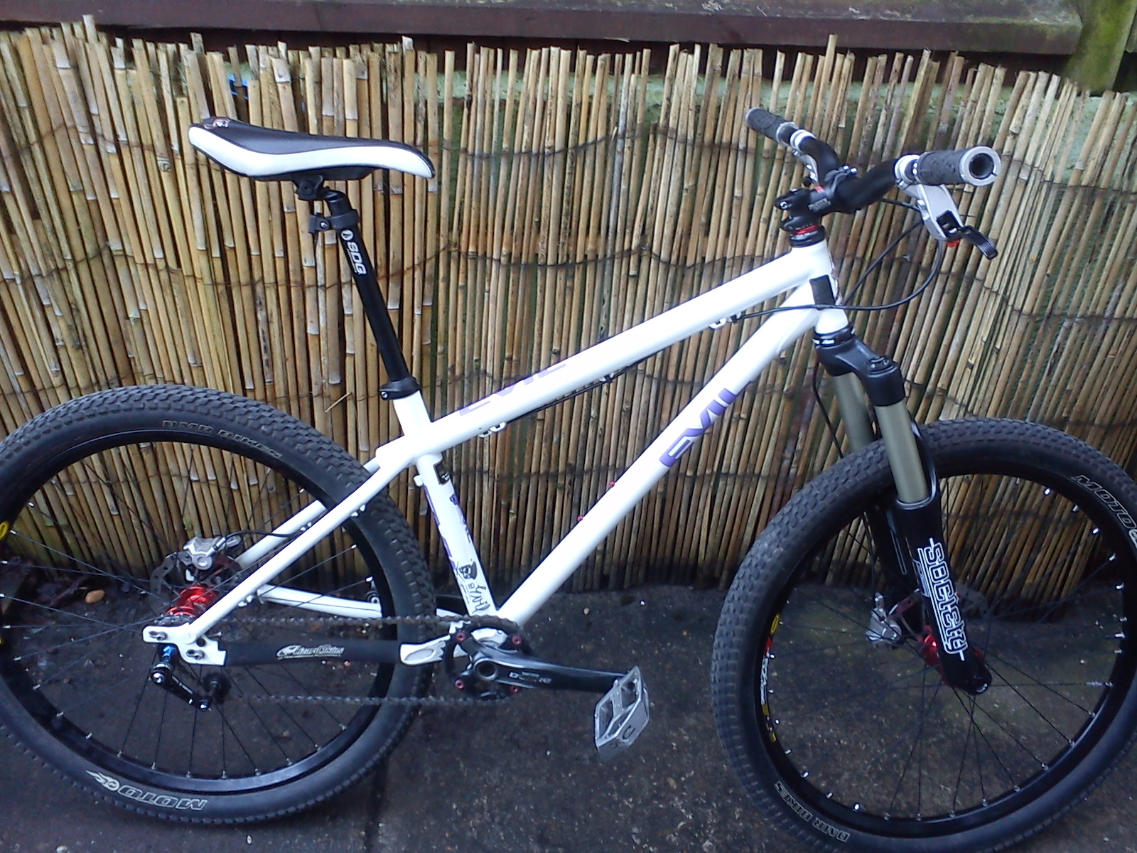 Evil Sovereign MK2 White Small XTR M975 disc brakes PRICE DROP